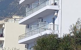 Hotel Prinos